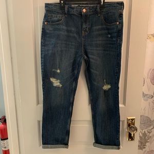 Old Navy boyfriend distressed ankle jeans 12